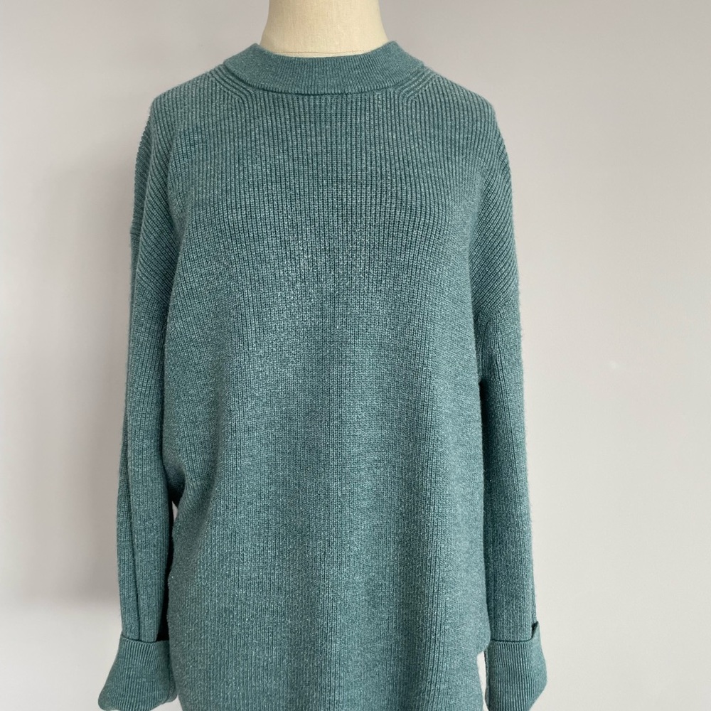 Lululemon Teal Women's Sweater
